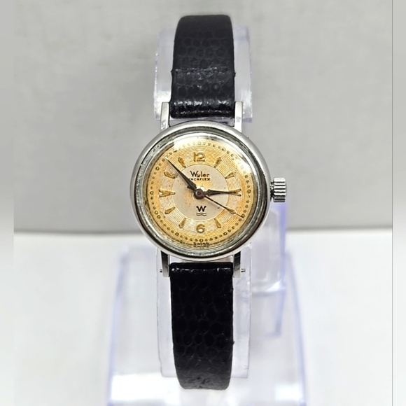 Vintage Womens Wyler Incaflex Swiss Watch Manual Wind Silver Black Leather Runs - Picture 1 of 11